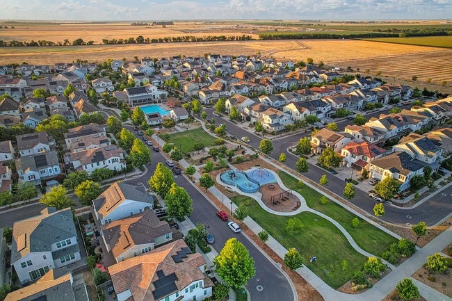 Building Photo - Premier 2/2 Condo in The Cannery