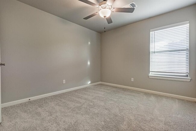 Building Photo - 6296 NW 178th Ter