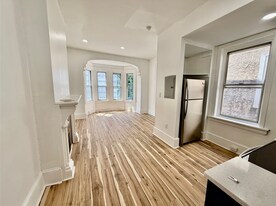 Building Photo - 4024 Spring Garden St