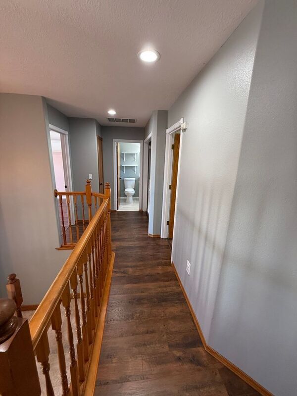 Building Photo - 757 Sphinx Ct NE