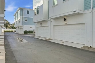 Building Photo - 2123 1st Ave N