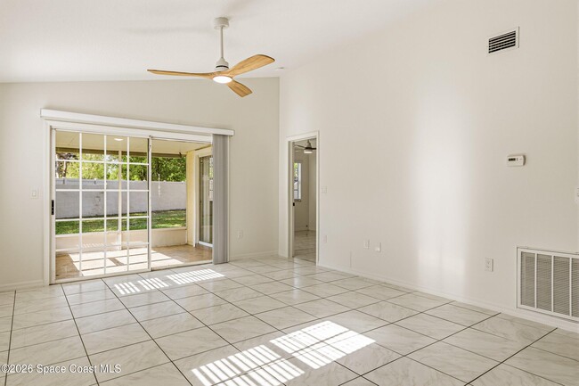 Building Photo - 972 S Fork Cir