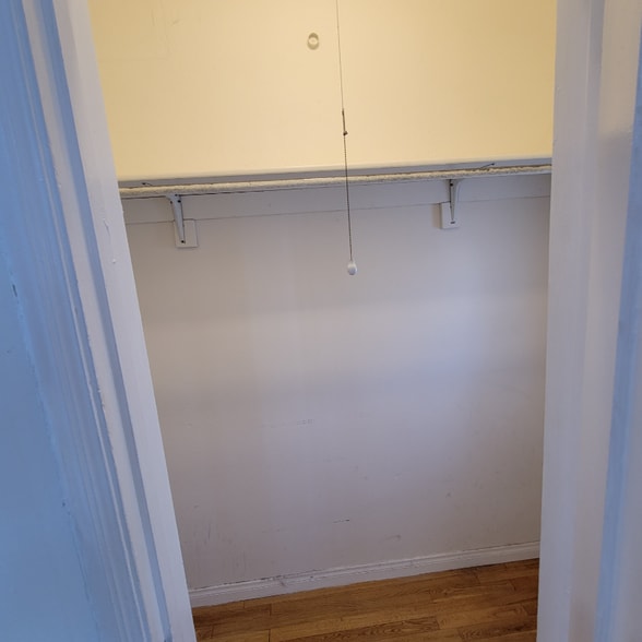 Building Photo - 4528 Edgewood Pl