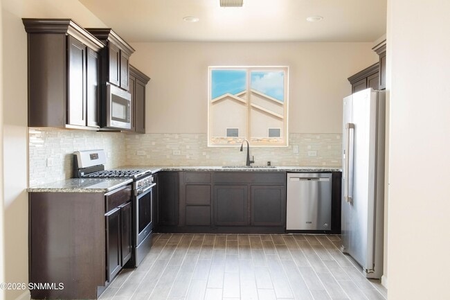 Building Photo - 4709 Elsinore Ave