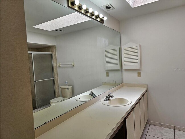 Building Photo - 849 Long Bay Ct