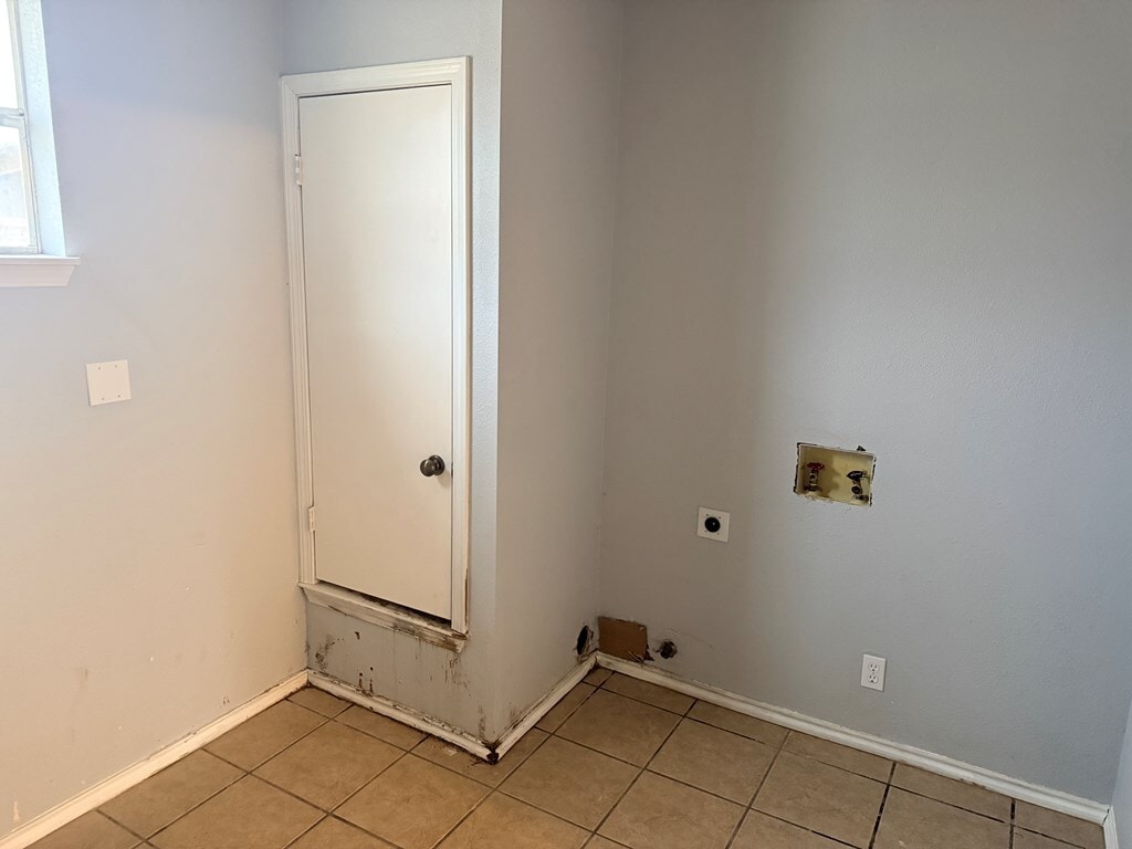 Building Photo - 2 Star Cir