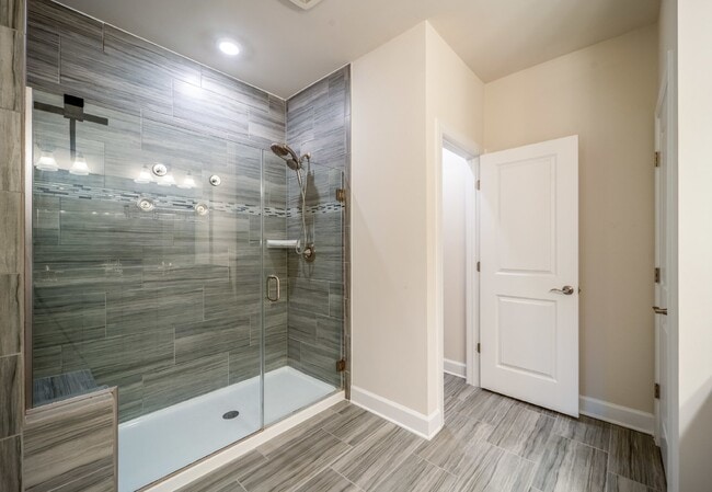 Building Photo - Modern Kincora Townhome-Style Condo | 3 Bedrooms | EV Charging | Backing to 165 Acres of Conserva...