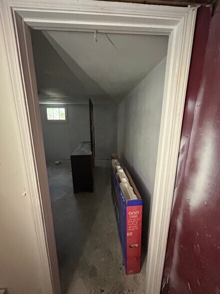 Building Photo - 428 Jean Ave