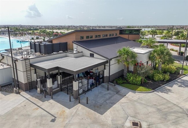 Building Photo - 13814 Salome Dr