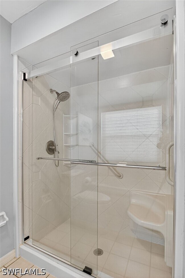 Building Photo - 5060 Coldstream Ln