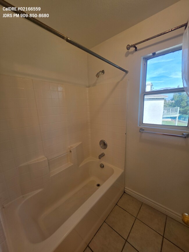 Building Photo - Moreno Valley 4 Bedroom Home