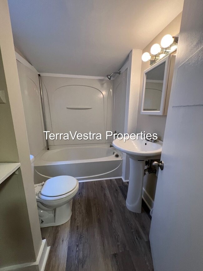 Building Photo - 2 Bed in Millville! Eligible for $500 Security Deposit.