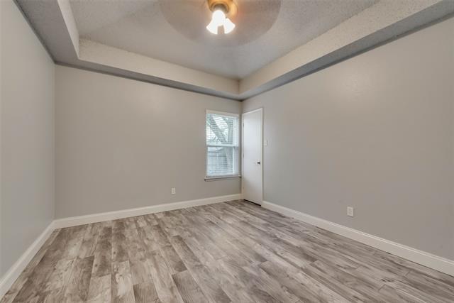 Building Photo - 1002 Canary Ln