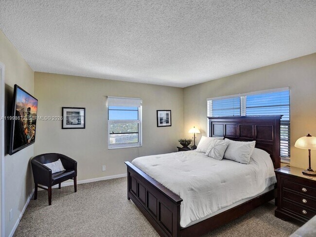 Building Photo - 1500 S Ocean Blvd