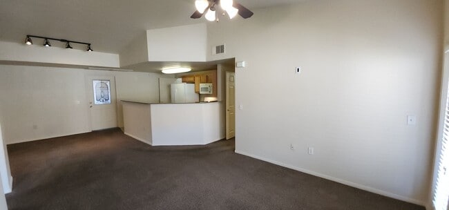 Building Photo - Fantastic 2Bed/2Bath Condo in Southwest Area