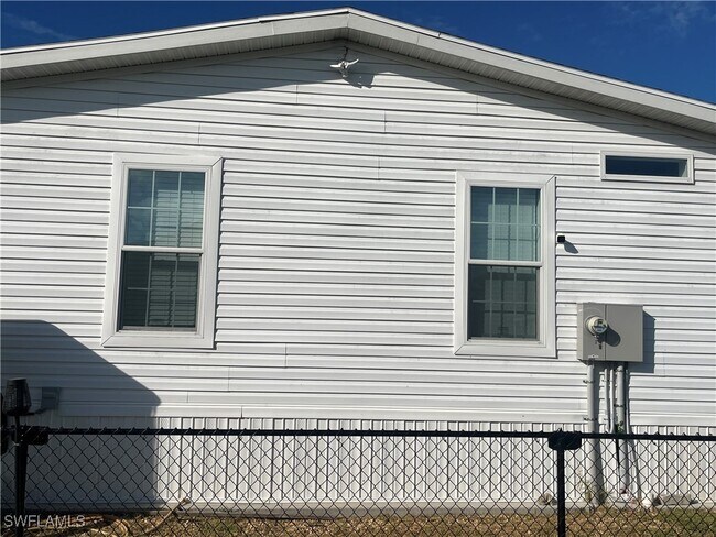 Building Photo - 240 Ocean Reef Ln