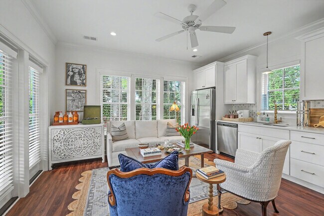 Building Photo - 172 Wando Reach Ct