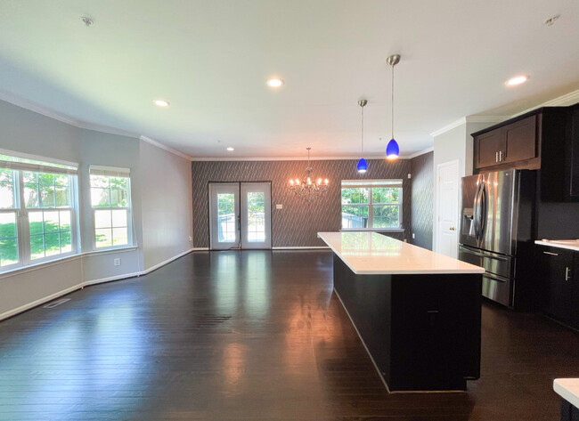 Building Photo - 10700 Heather Glen Way