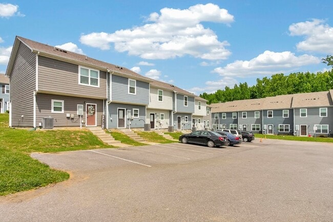 Building Photo - 1023 Glen Marcus Dr