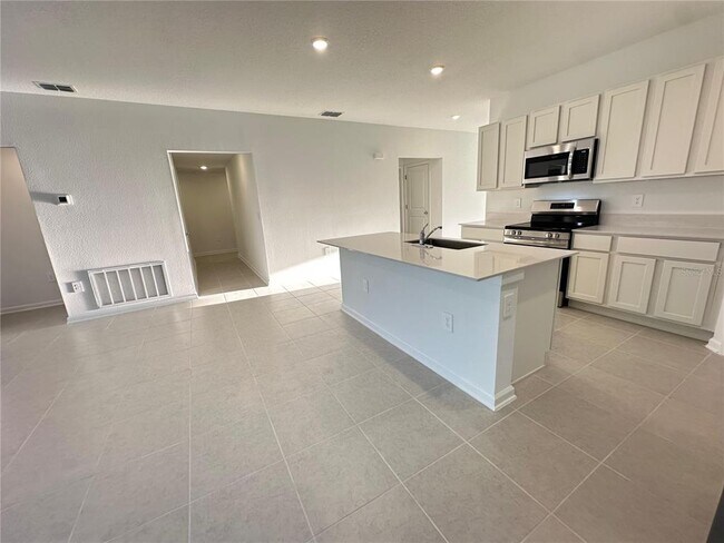 Building Photo - 2117 Marksman Rd