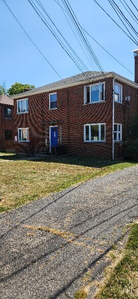 Building Photo - 3917 E Gatewood Ln