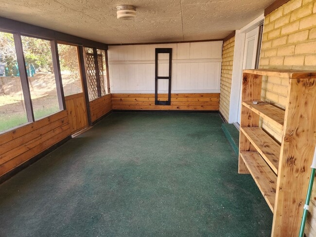 Building Photo - 2804 Carmel Dr