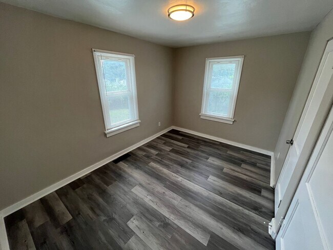 Building Photo - Freshly Renovated Two Bedroom Home Coming ...