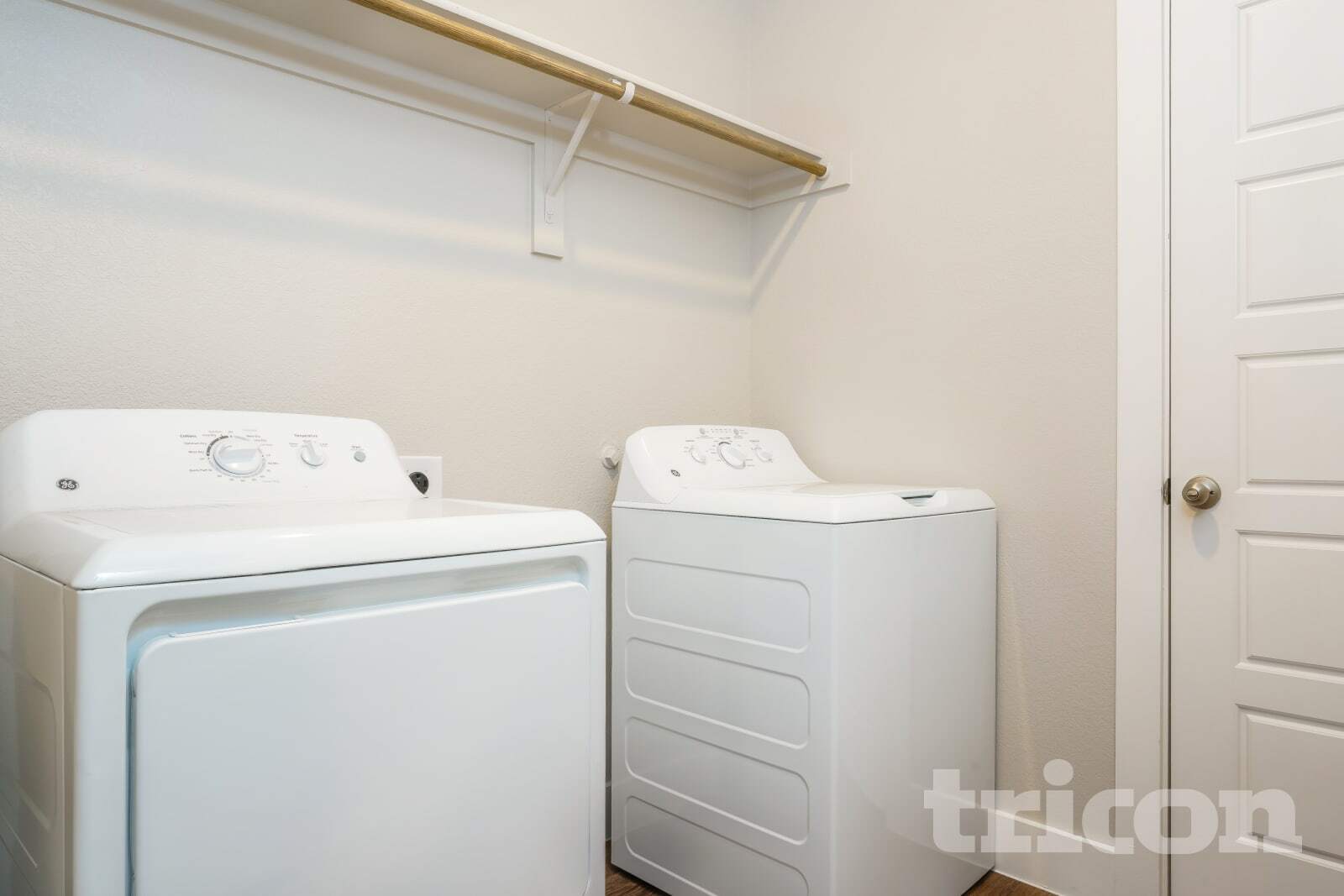 Building Photo - 10317 Ft Ewell Trl