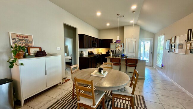 Building Photo - 11408 Milano Dr