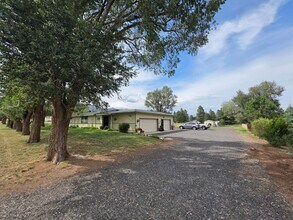 Building Photo - 5675 E Burris Ln