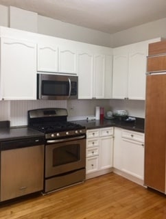 Building Photo - 3302 W Warner Ave