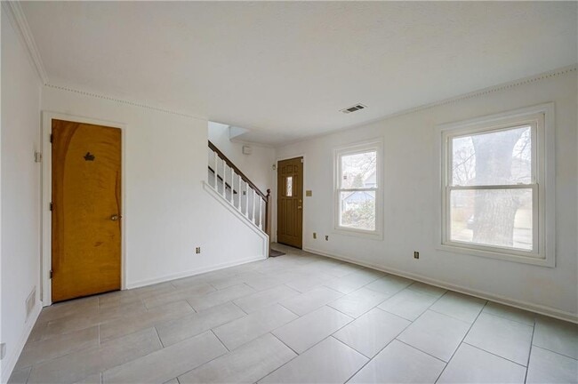 Building Photo - 805 Arbor Hill Dr