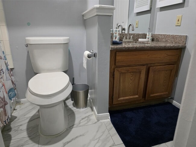 Building Photo - 2300 Old Spanish Trl