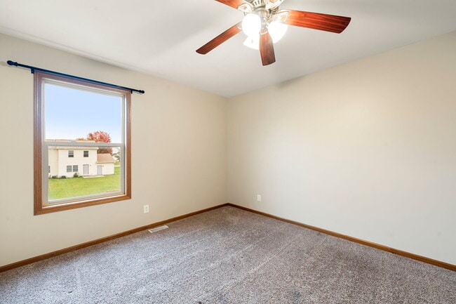 Building Photo - 1477 Stonefield Dr