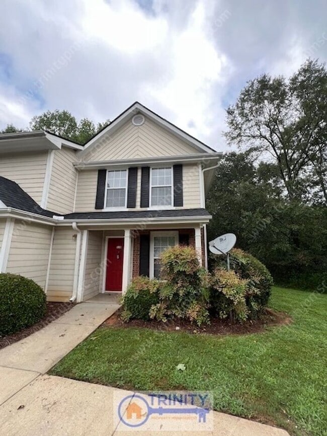 Primary Photo - Cute TWO STORY Town Home!