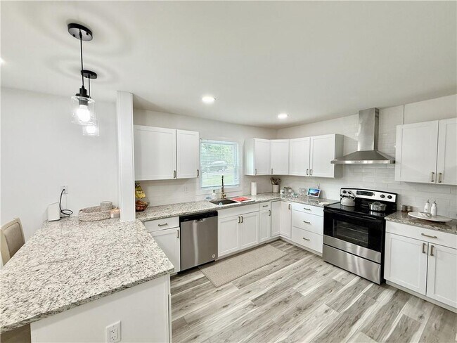 Building Photo - 3188 Delmar Ln NW