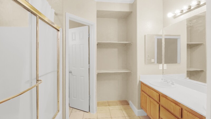 Building Photo - 2316 Reindeer Ct