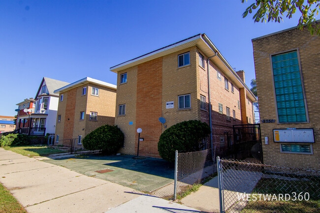 Building Photo - 8745 S Cottage Grove Ave