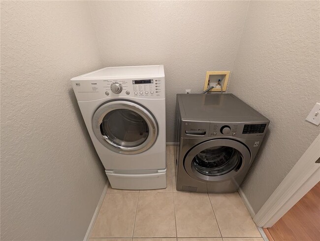 Building Photo - 6212 Ashbury Palms Dr