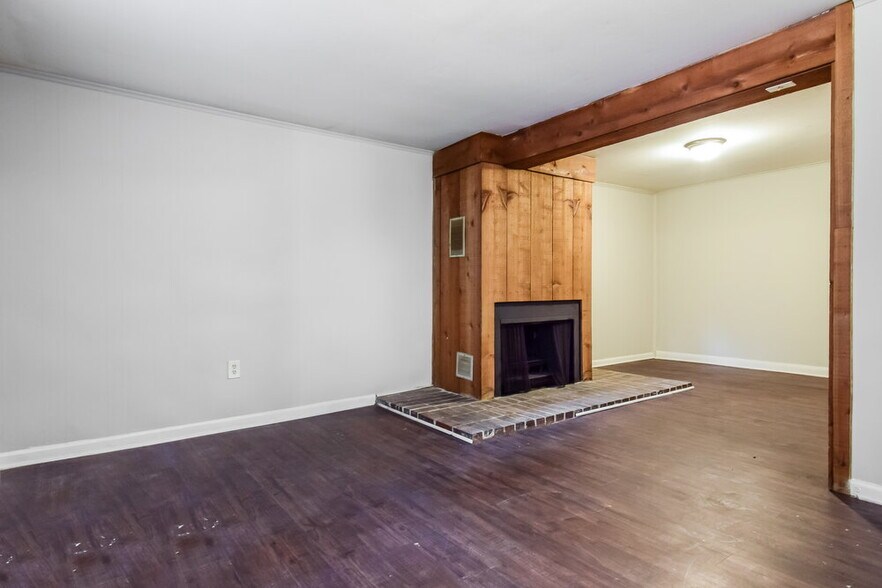 Building Photo - 4100 Pierce Rd