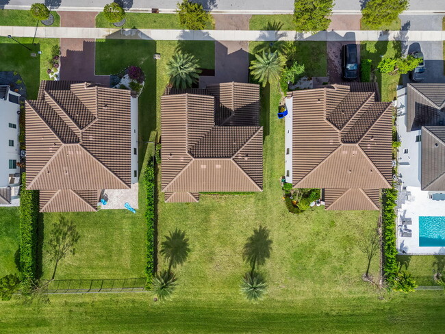Building Photo - 3270 Dunning Dr