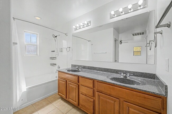 Building Photo - 2879 Claire Dr