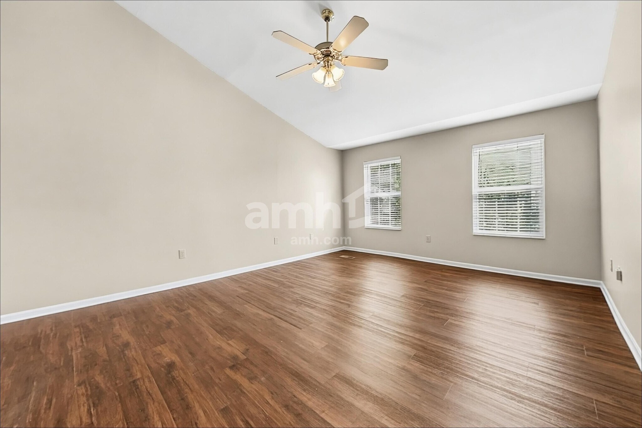 Building Photo - 2626 Sterling Ter
