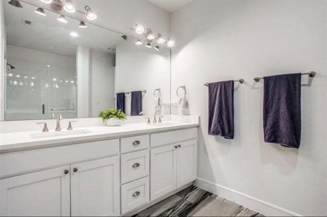 Building Photo - 5073 Gaston Ave