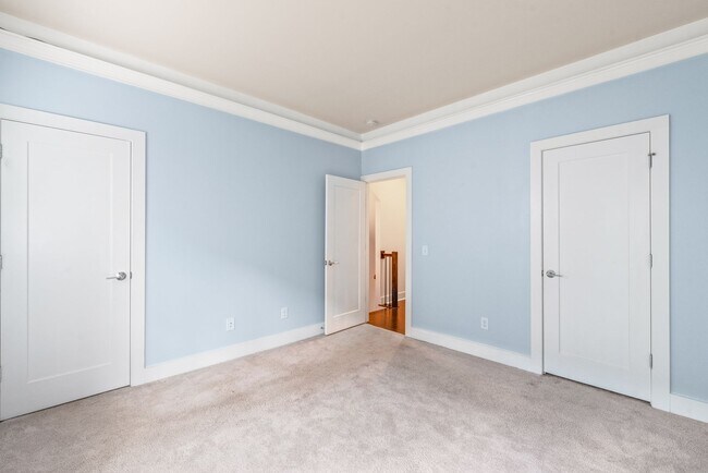 Building Photo - 13051 Tinton Ave