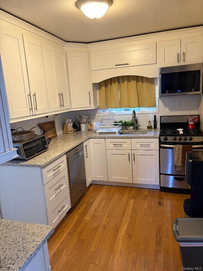 Building Photo - 64 Tennessee Ave