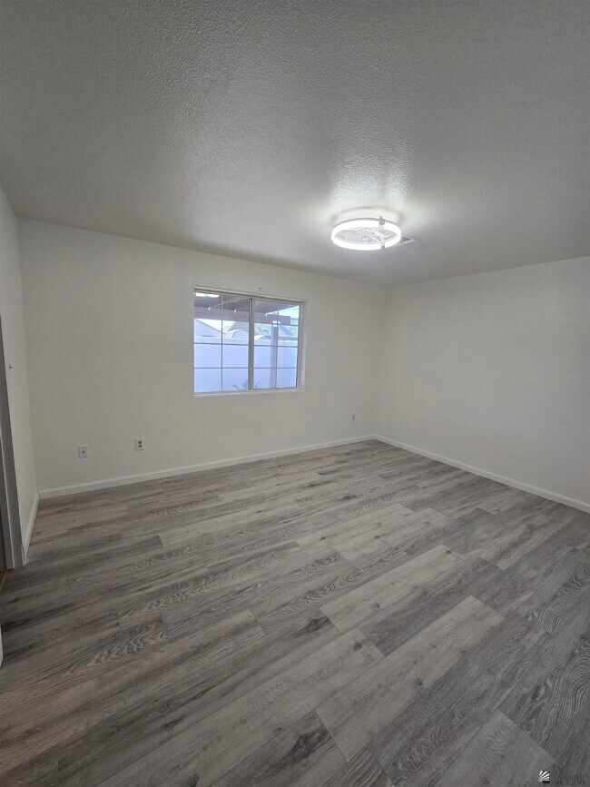 Building Photo - 417 San Juan Ln