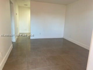 Building Photo - 16932 SW 93rd Ave
