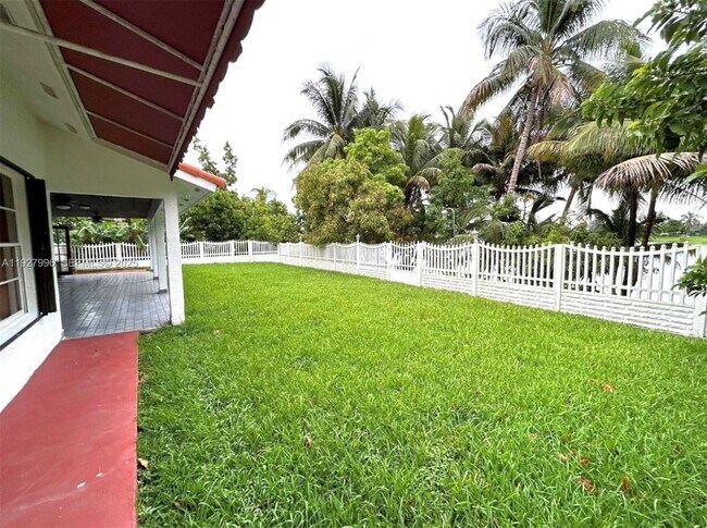 Building Photo - 4531 SW 146th Ct