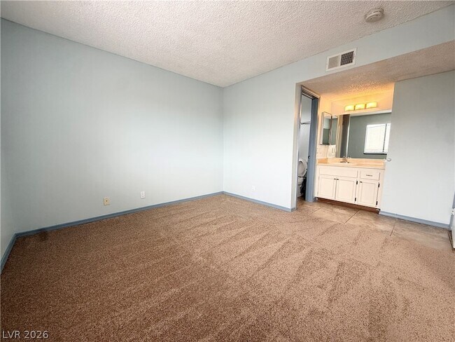 Building Photo - 3720 Snorkel Cir